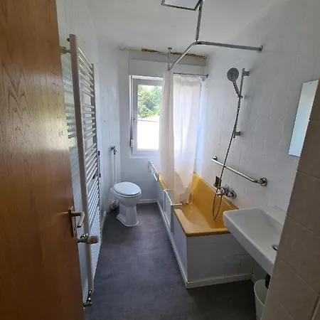 Monteurunterkunft Mit Terrasse In * Luenen