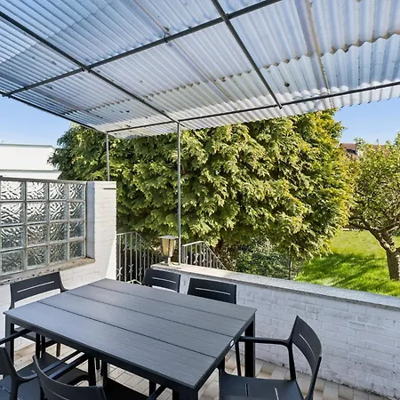 Monteurunterkunft Mit Terrasse In Daire